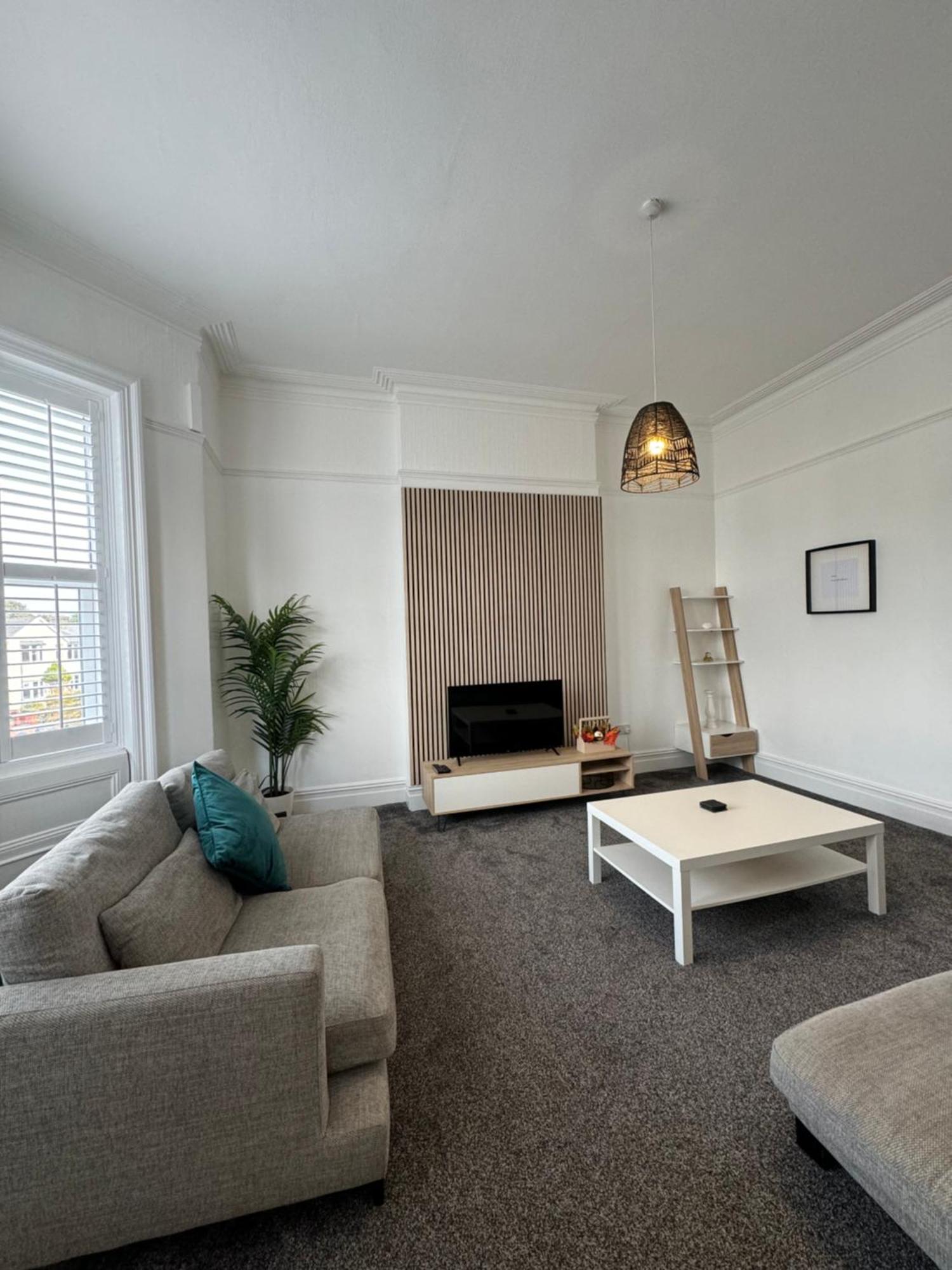 Spacious Victorian Birkdale With Garden Appartamento